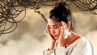 বারবার মনোযোগ হারাচ্ছেন? ব্রেইন ফগ কাটানোর সহজ উপায়
