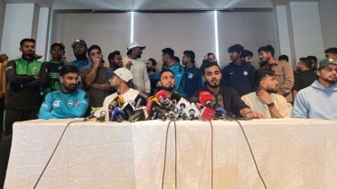 ক্যামেরার সামনে কথা বলায় ক্রিকেটারদের হত্যার হুমকি
